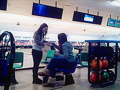 teens 18+ in tight Jeans