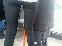spy sexy teens 18+ leggigns and ass in bus romanian